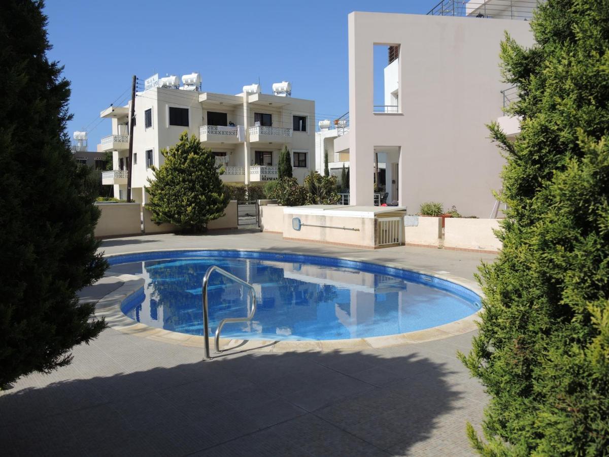 Отдыхайте С Удовольствием Paphos 外观 照片